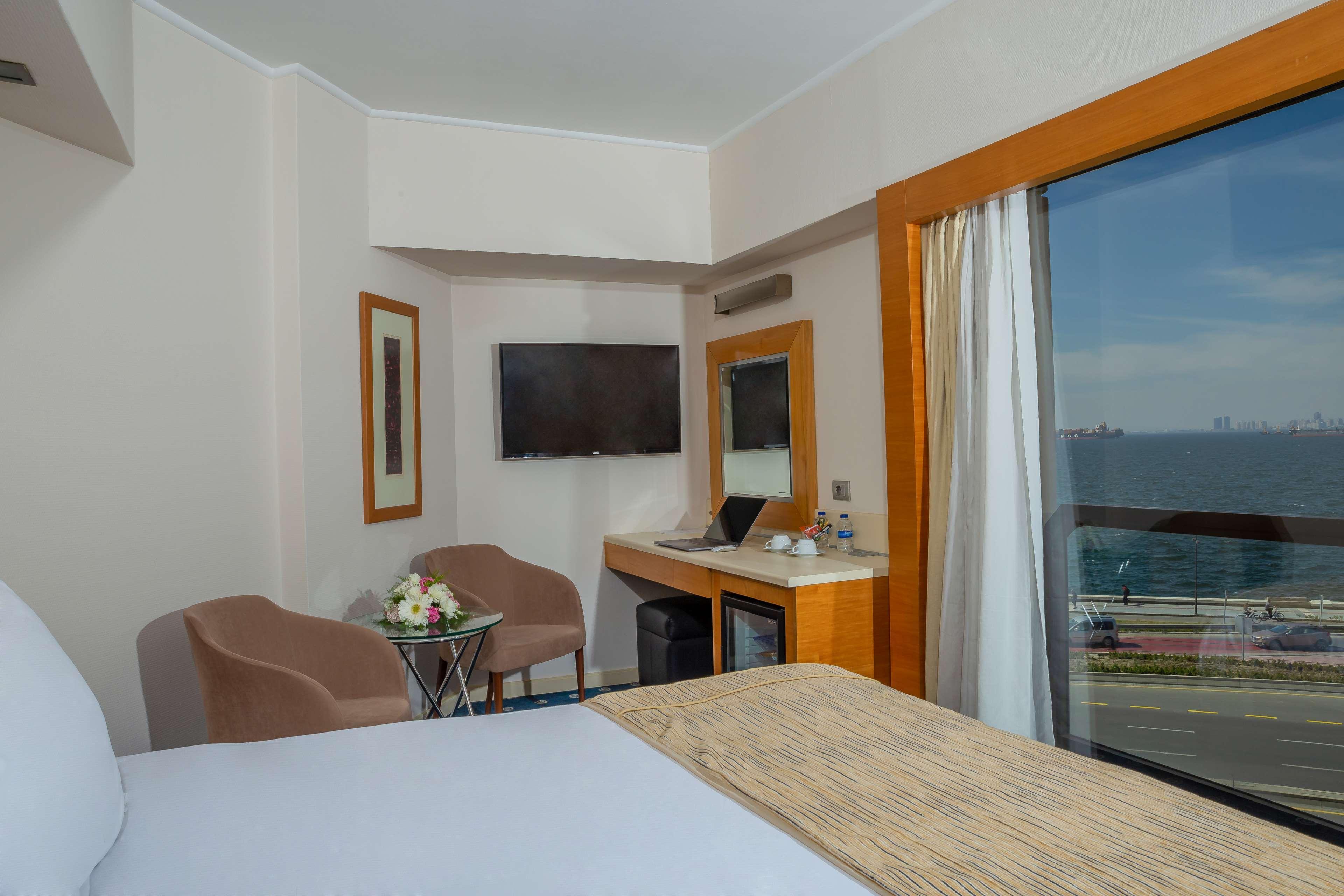 Best Western Plus Hotel Konak Izmir Exterior foto