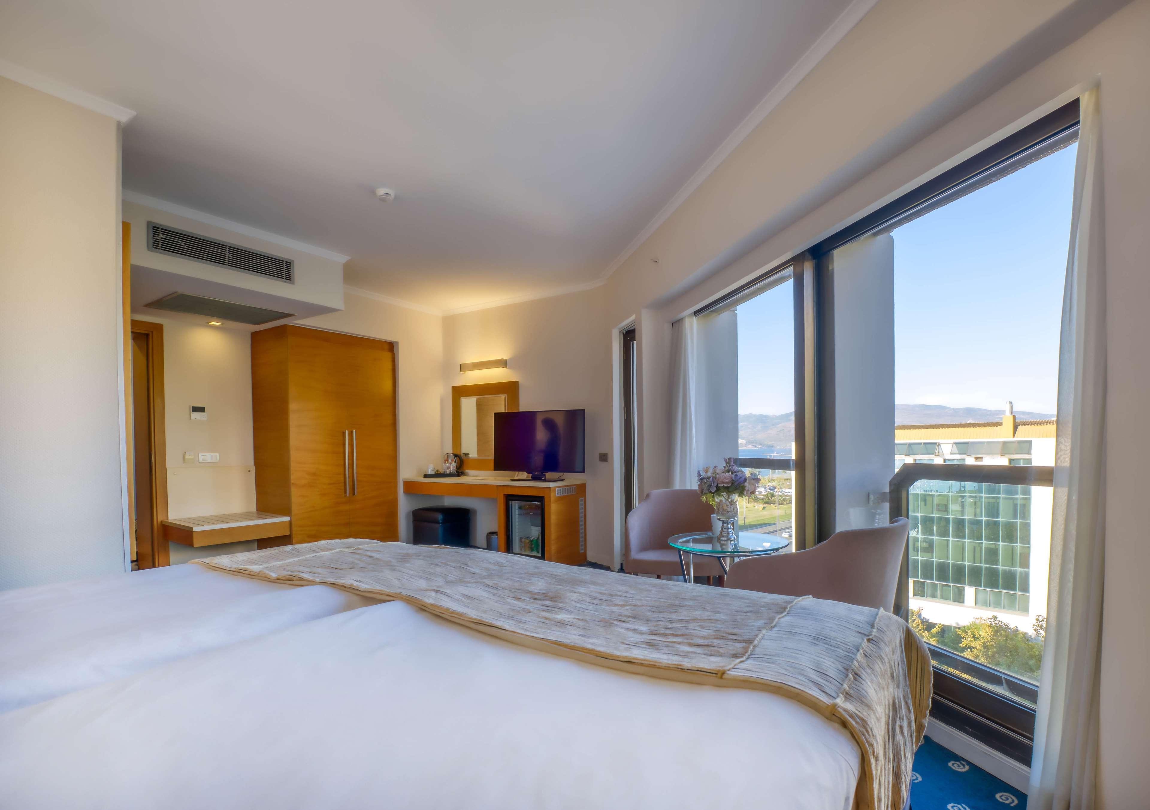 Best Western Plus Hotel Konak Izmir Exterior foto