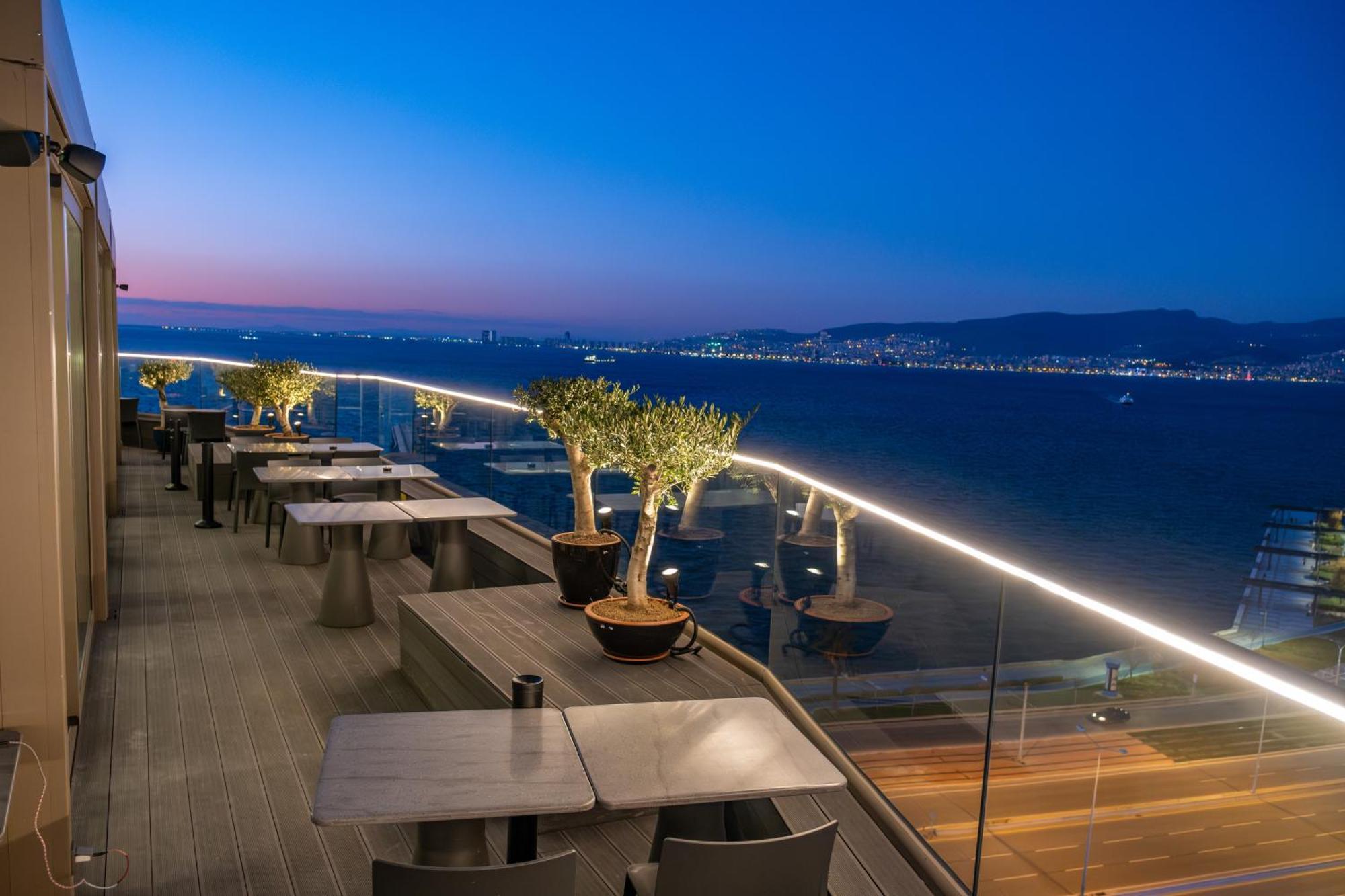 Best Western Plus Hotel Konak Izmir Exterior foto