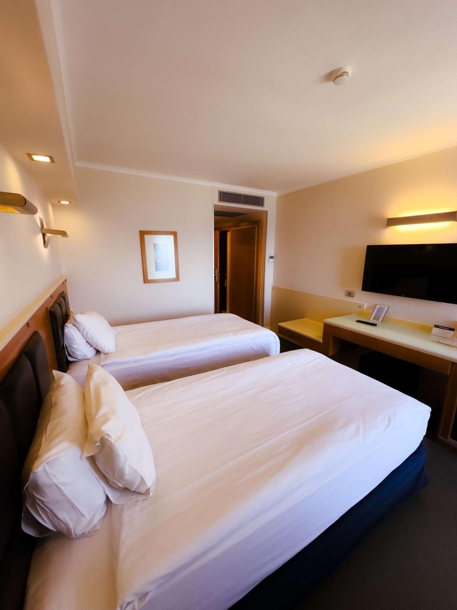 Best Western Plus Hotel Konak Izmir Exterior foto